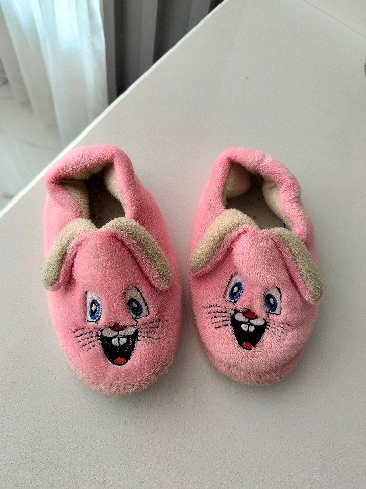 Kız Çocuk Pembe Nakışlı Sıcak Ev Terliği - Görsel 2