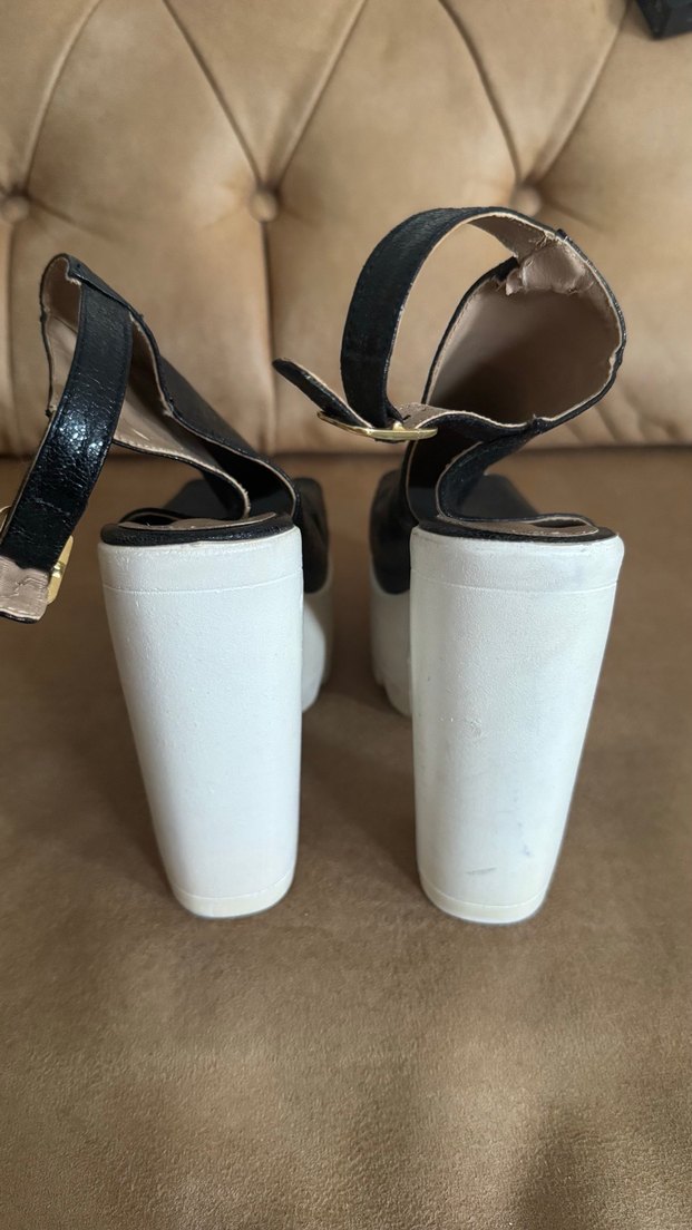 Siyah Rugan Platform Topuklu Kadın Ayakkabı - Görsel 3