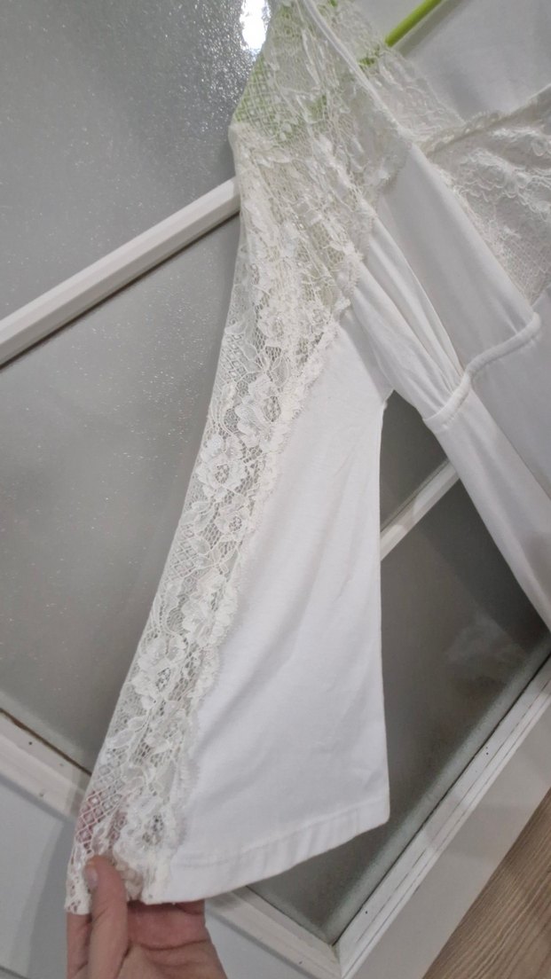 Beyaz Sabahlık ve Gecelik - Görsel 3