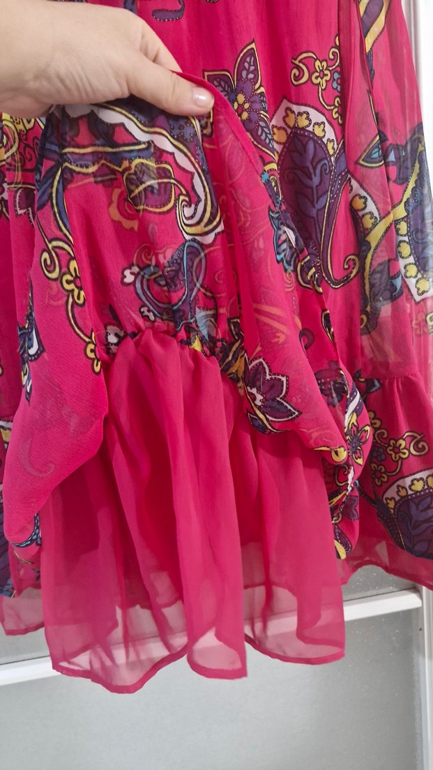 Pembe Desenli Şifon Elbise - Görsel 3