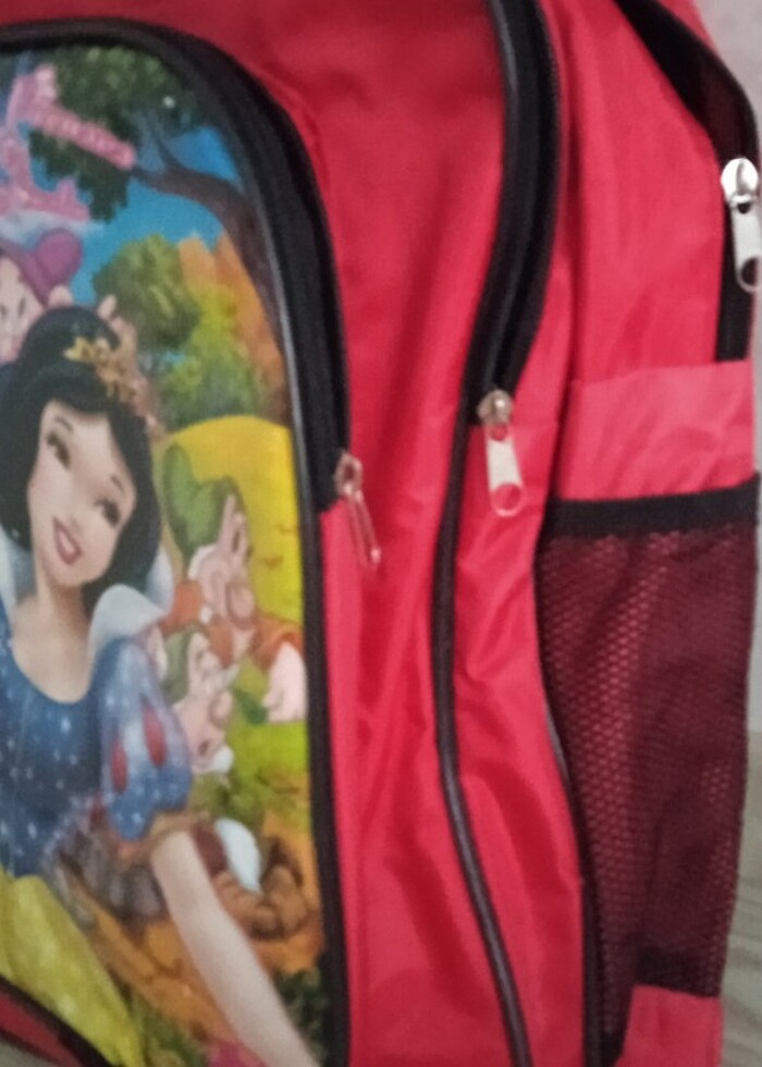 Üç bölmeli, kırmızı renkli, pamuk prenses baskılı çanta - Görsel 2