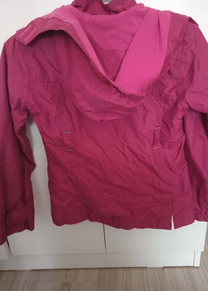 LCW marka 8.10 yaş kız çocuk mevsinlik mont - Görsel 2