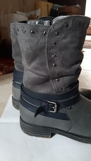 Deichmann Gri Yıldız Zımbalı Bot