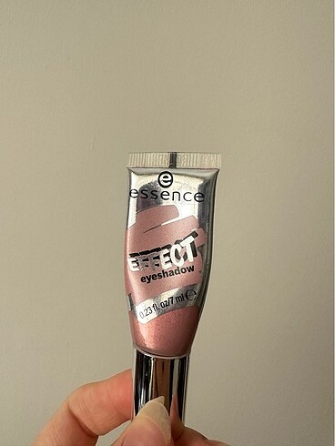 Essence likit far