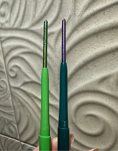 Beden Renk Colour pop multichrome chrome krem jel eyeliner kalem