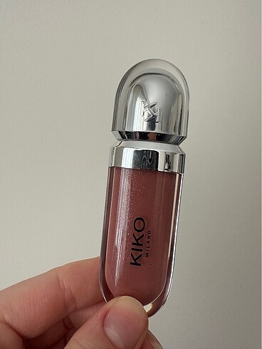 Kiko 32 lip gloss dudak parlatıcısı
