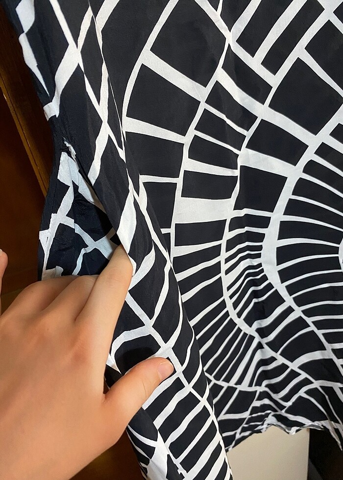 Kısa kol elbise - Görsel 4