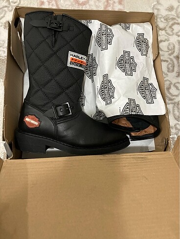 38 Beden siyah Renk Harley Davidson Bot