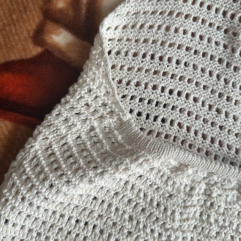 Nakışlı Beyaz Üst - Görsel 4