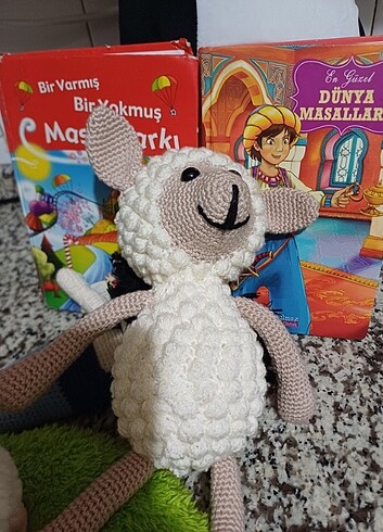 Beden Toplu oyuncak ve hikaye kitabı