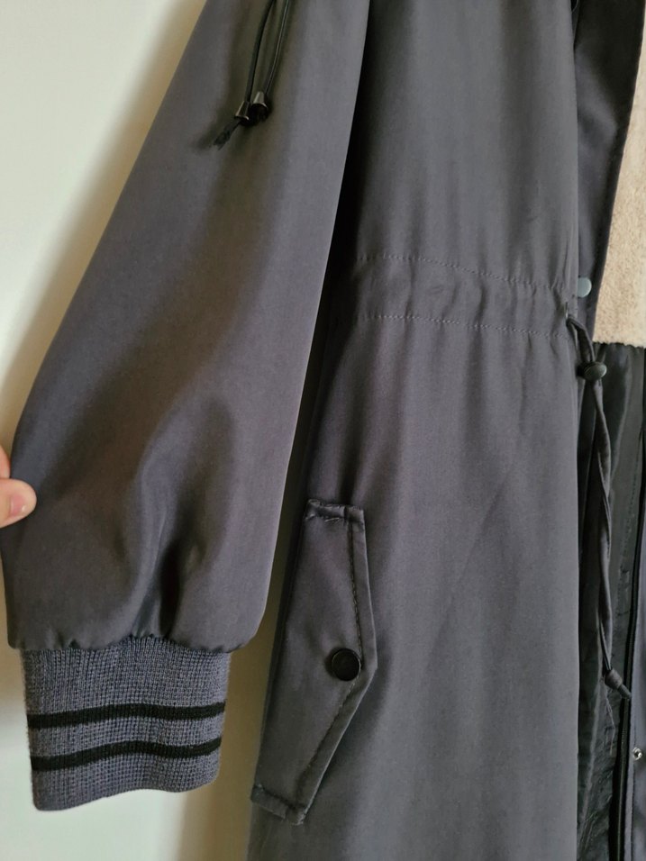 Kürklü Kapüşonlu Uzun Kaban - Görsel 2