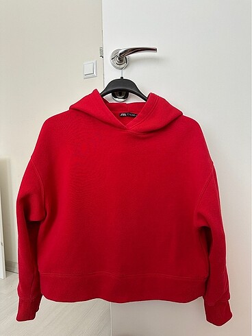 Zara Sweatshirt