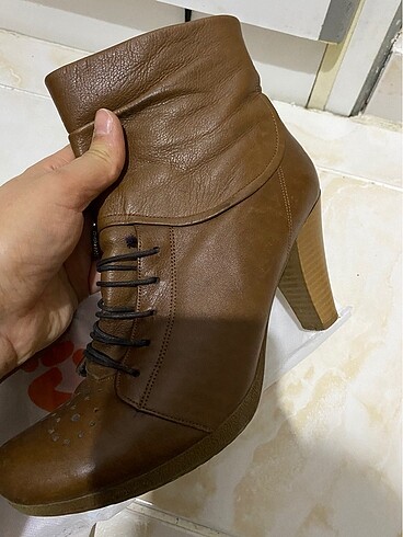 Deri topuklu bot - Görsel 5