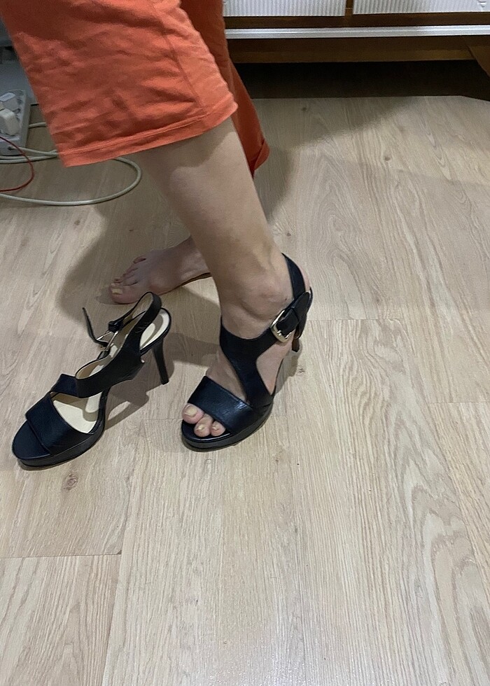 İnce topuklu ayakkabı sandalet - Görsel 4