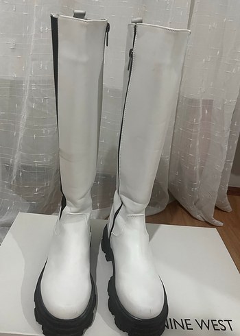 Nine West Nine West Beyaz Siyah Platformlu Kadın Çizme