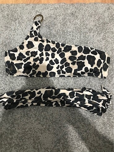 Çapraz bikini