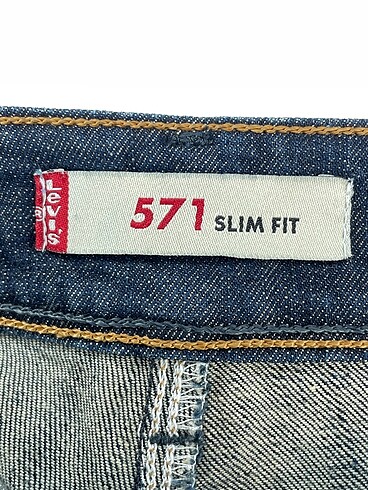 28 Beden mavi Renk Levis Jean / Kot %70 İndirimli.