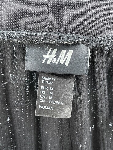 m Beden siyah Renk H&M Düz Kesim %70 İndirimli.