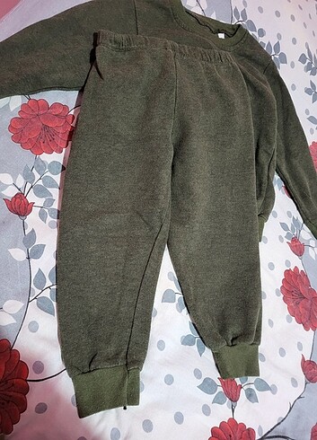 24-36 Ay Beden haki Renk Çocuk alt üst pijama takımı