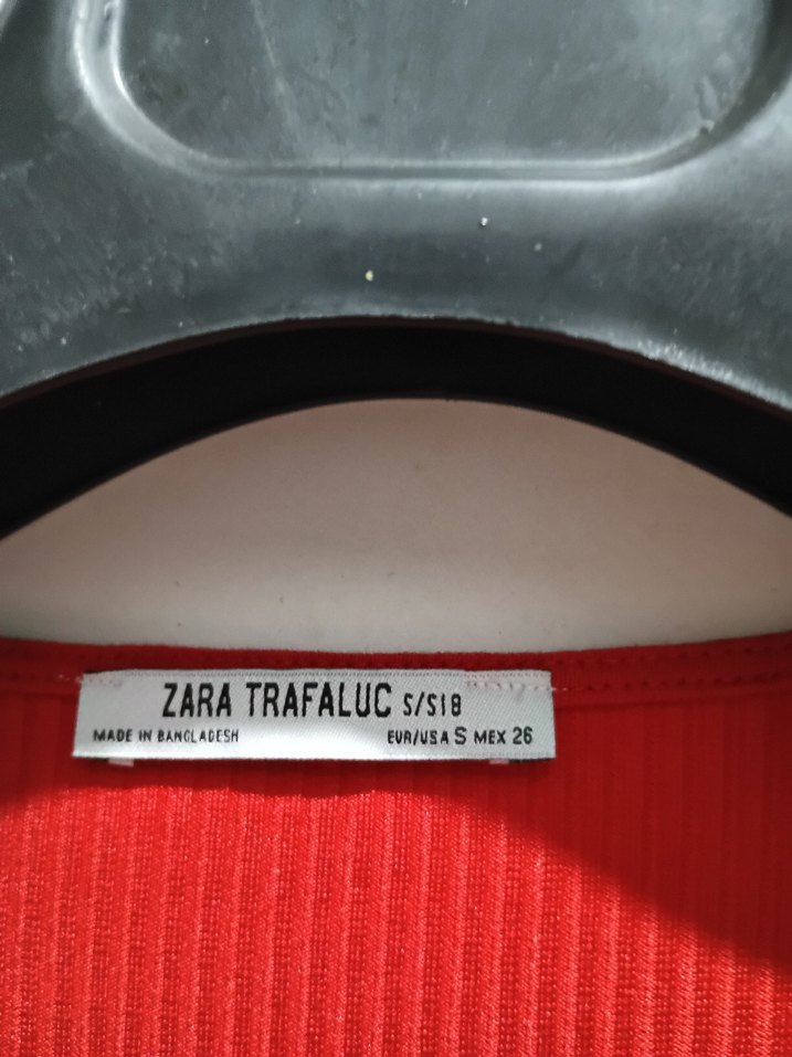 Düğmeli Kırmızı V Yaka Uzun Elbise Zara - Görsel 4