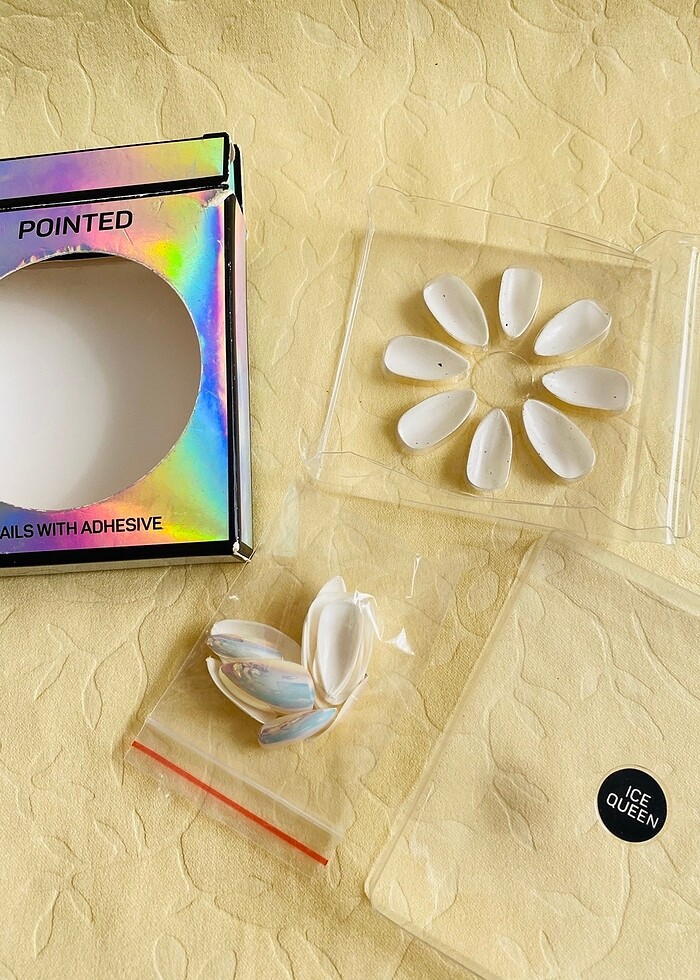 Beyaz takma tırnak - Görsel 4