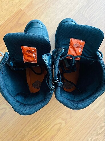 43 Beden siyah Renk Harley Davidson orjinal bot