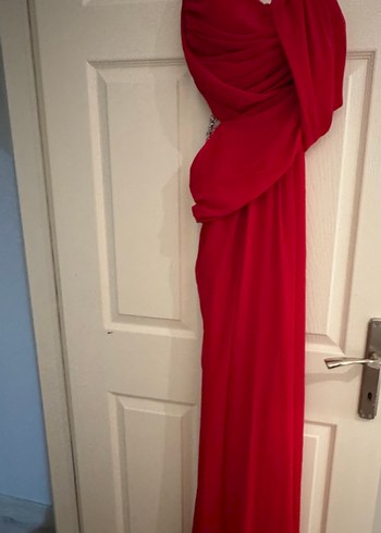 Kırmızı Drapeli Uzun Abiye Elbise - Görsel 5