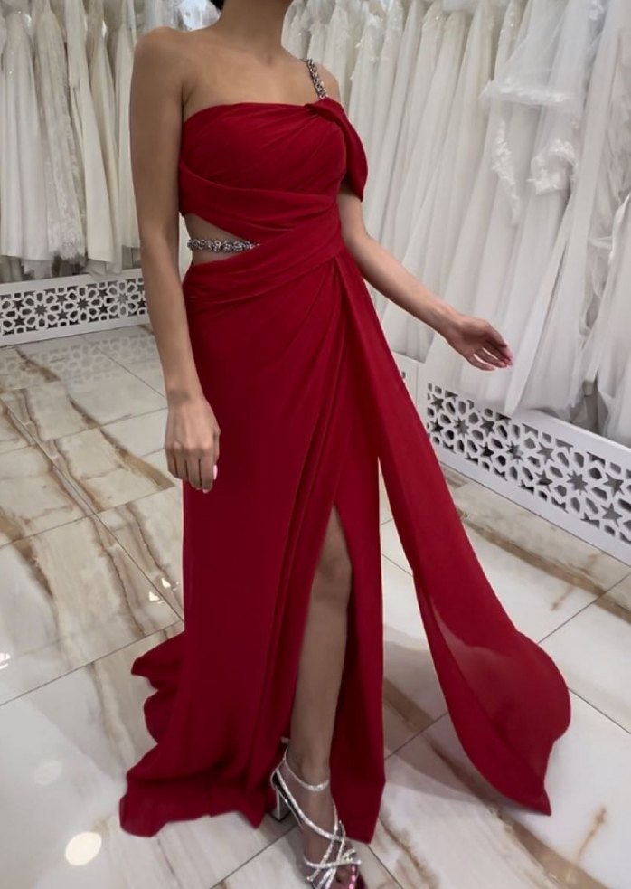 Kırmızı Drapeli Uzun Abiye Elbise - Görsel 4