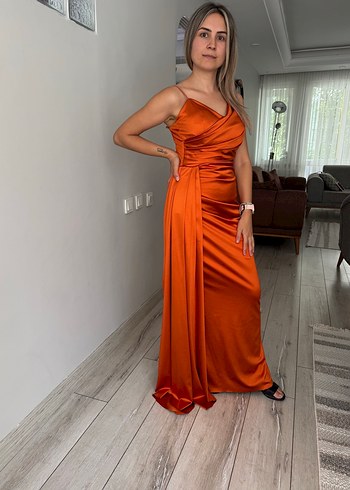 Turuncu Drapeli Uzun Abiye Elbise - Görsel 3