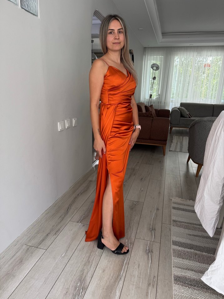 Turuncu Drapeli Uzun Abiye Elbise - Görsel 5