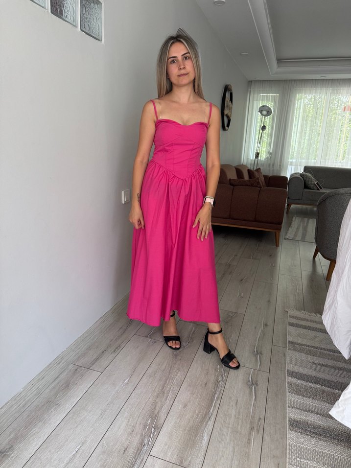 Pembe Uzun Askılı Elbise - Görsel 3