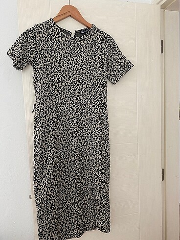 m Beden M beden zara leopar elbise