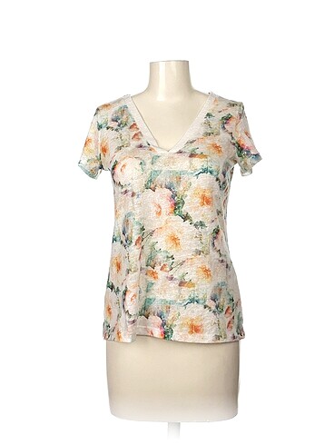 Koton T-shirt %70 İndirimli.