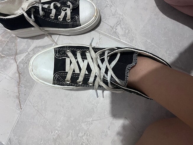 Diğer Converse