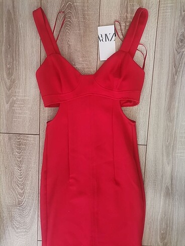 xs Beden Zara askılı midi elbise