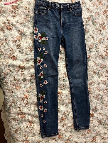 Zara jeans