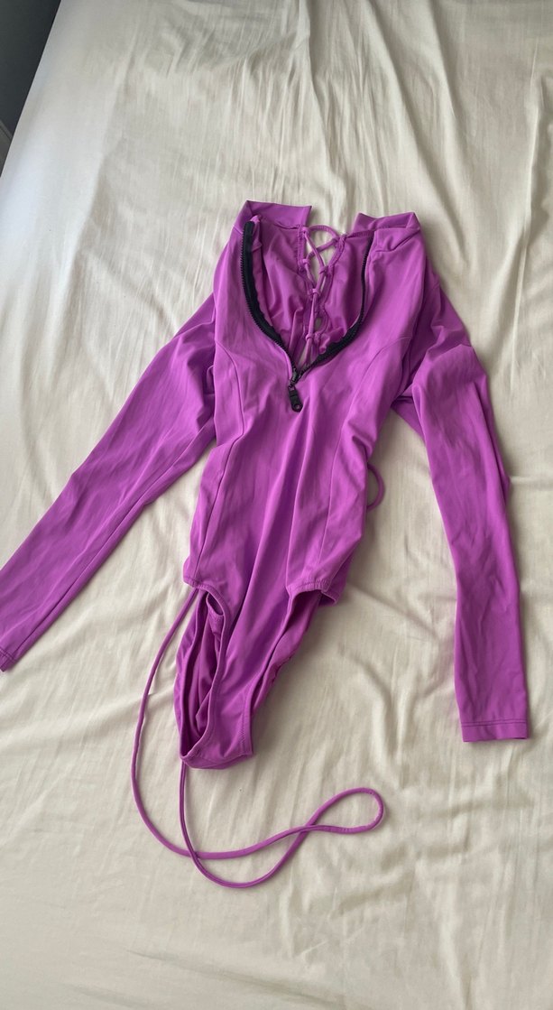 Mor Fermuarlı Uzun Kollu Kadın Mayo - Görsel 3