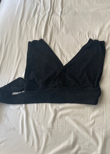 Kemer Detaylı V Yaka Kolsuz Bluz - Görsel 2