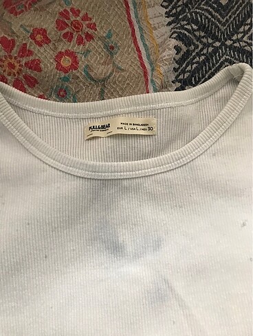 Pull and Bear tshirt