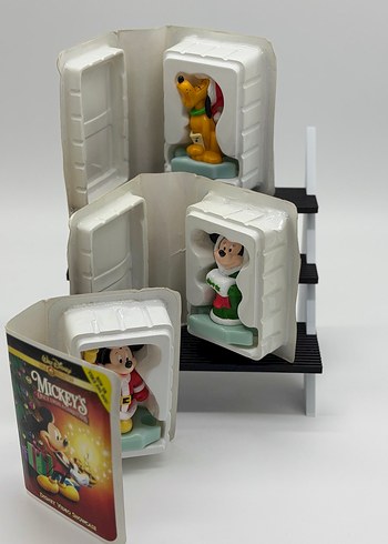 Mickey, Minnie Mouse ve Pluto - 2000 - Görsel 5