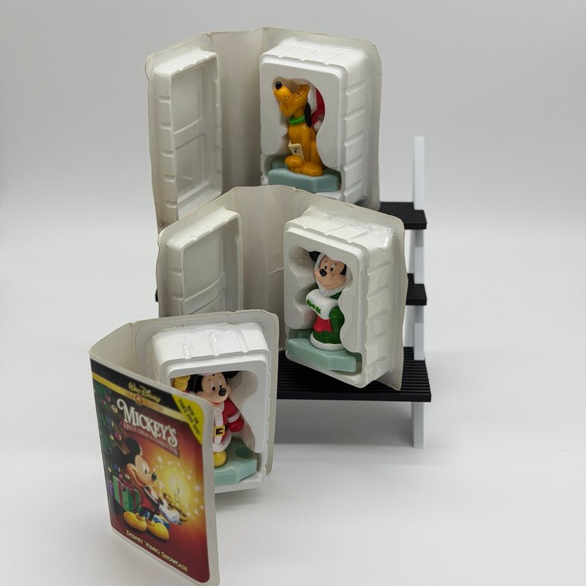 Mickey, Minnie Mouse ve Pluto - 2000 - Görsel 5