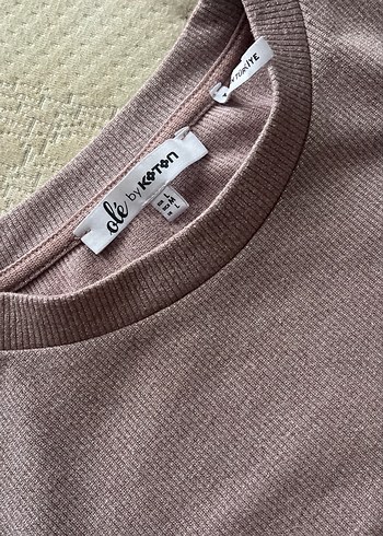 Bej Kısa Kollu Kadın tişört - Görsel 2