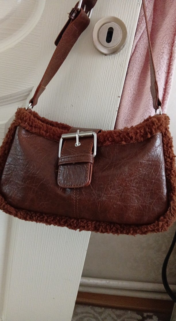 Kahverengi Deri Tokalı Kadın Çanta - Görsel 4