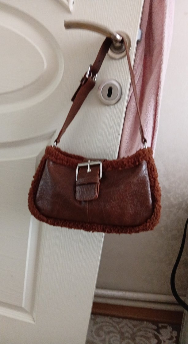 Kahverengi Deri Tokalı Kadın Çanta - Görsel 2