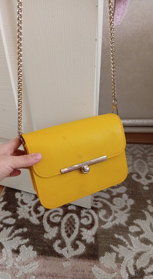 plastik Sarı Zincir Detaylı Kadın Çanta - Görsel 4