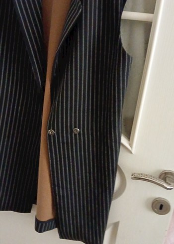 Çizgili Siyah Düğmeli Kadın Yelek - Görsel 3