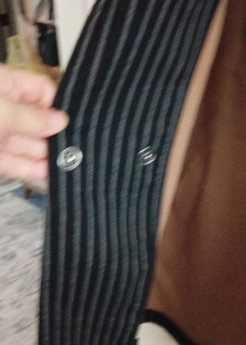 Çizgili Siyah Düğmeli Kadın Yelek - Görsel 4