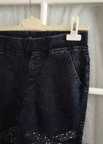 Siyah Payetli Gotik Nakışlı Kadın Kot Pantolon - Görsel 8