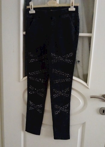Siyah Payetli Gotik Nakışlı Kadın Kot Pantolon - Görsel 10