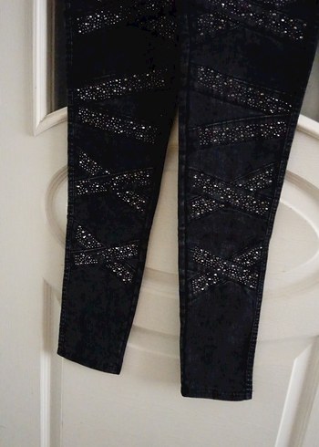 Siyah Payetli Gotik Nakışlı Kadın Kot Pantolon - Görsel 9